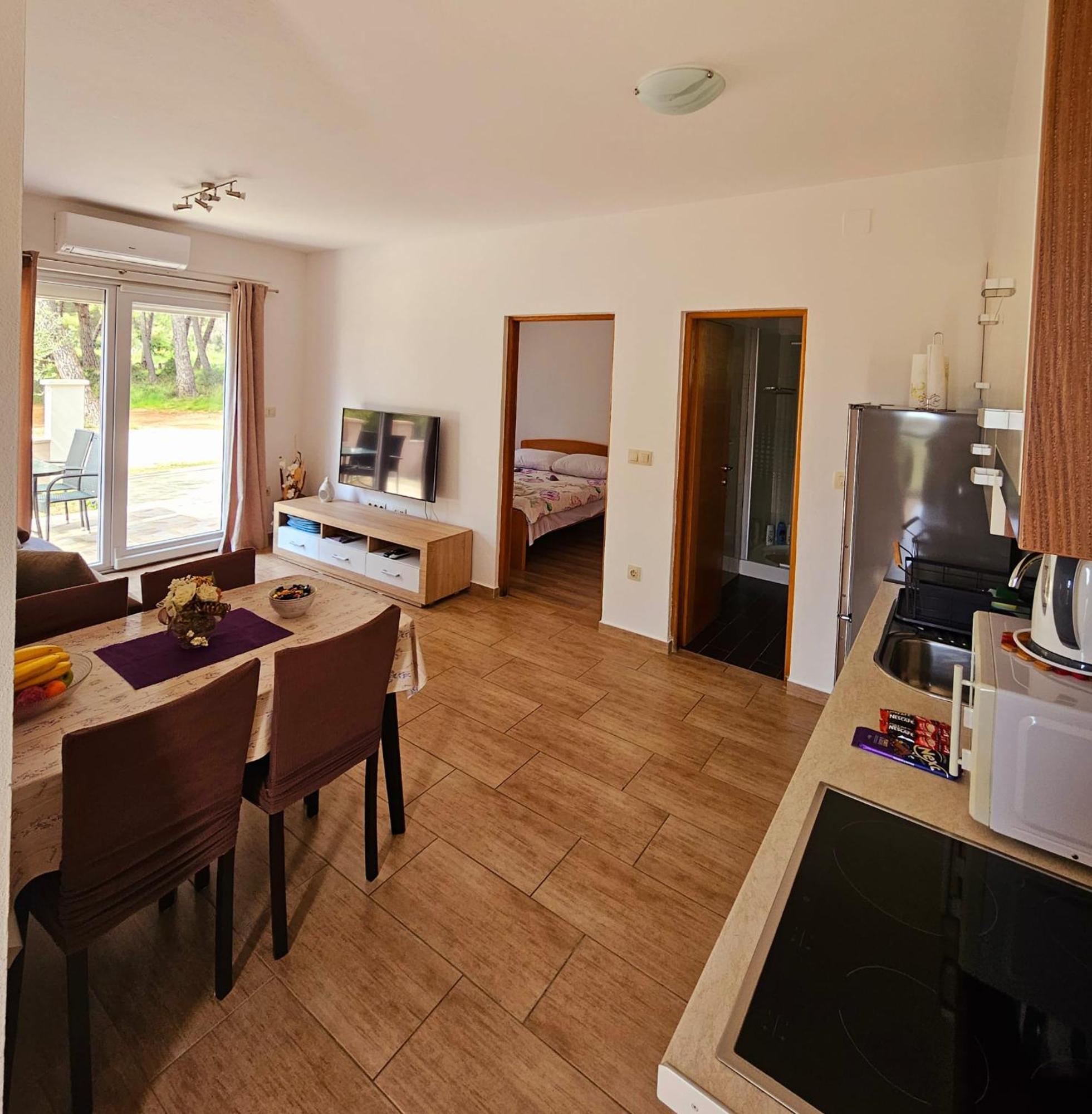 Apartment Lili 비오그라드나모루 외부 사진